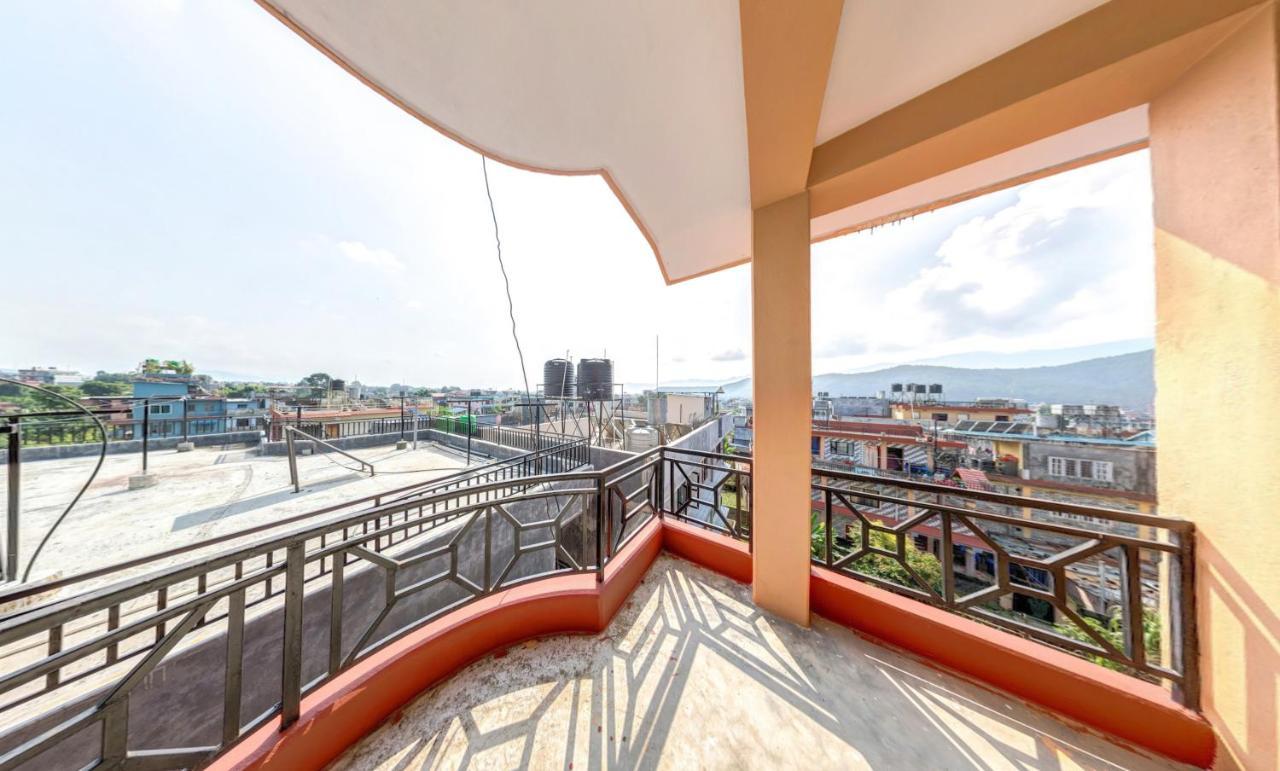 Pokhara Abroad Inn Bagian luar foto