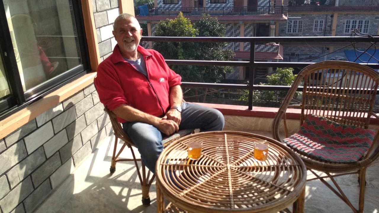 Pokhara Abroad Inn Bagian luar foto