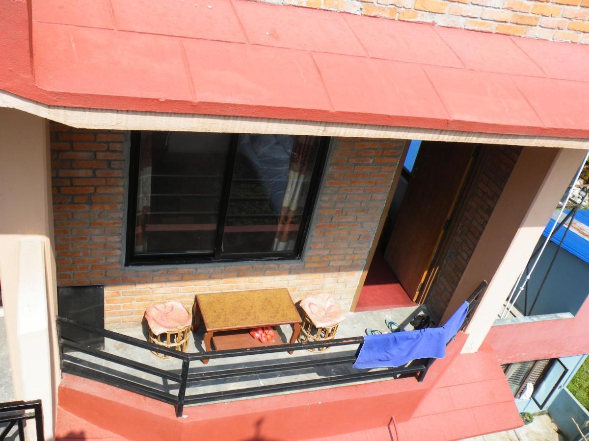 Pokhara Abroad Inn Bagian luar foto
