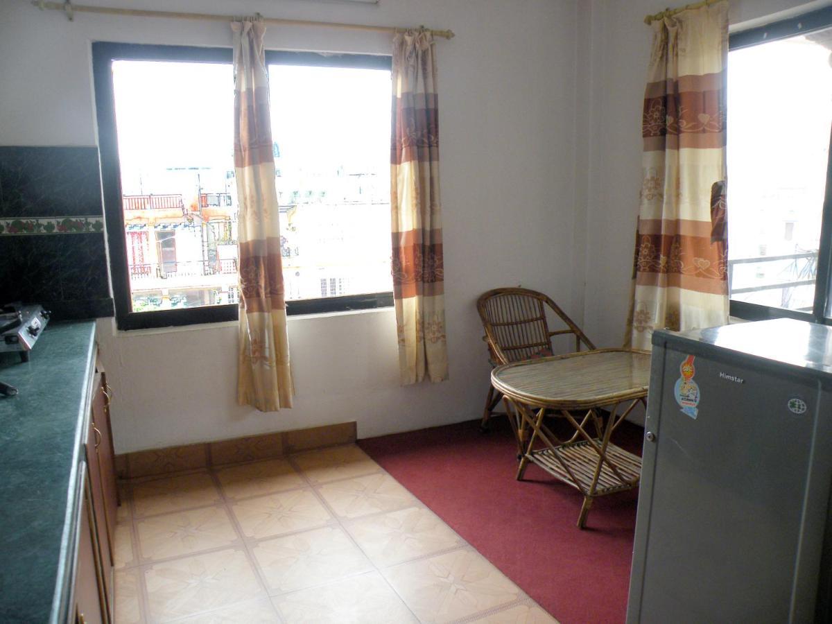 Pokhara Abroad Inn Bagian luar foto